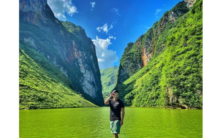 Tour Cao Bằng &ndash; H&agrave; Giang